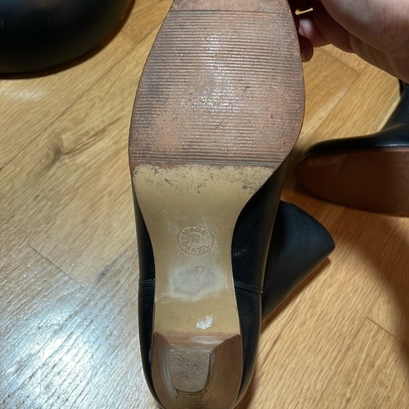 Nobils leather short Boots Size 7 - Picture 3 of 8